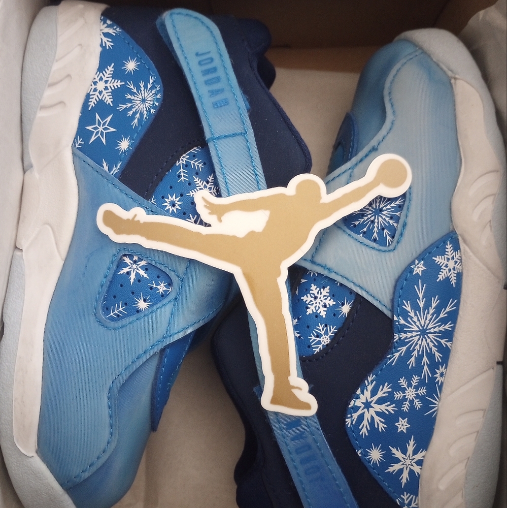 Jordan 8 Snowflake